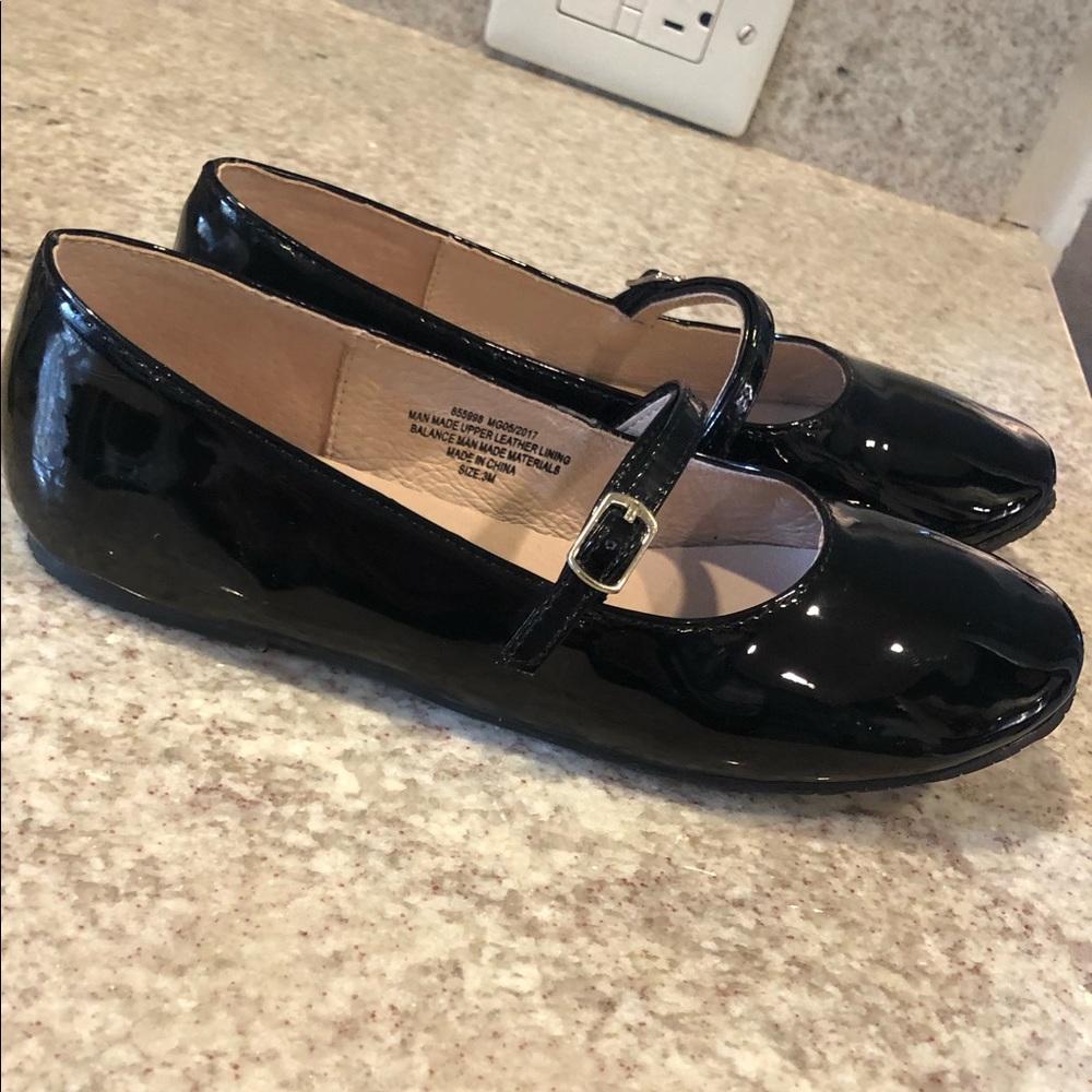 Black Patent Leather Mary Janes - big girl sz 3